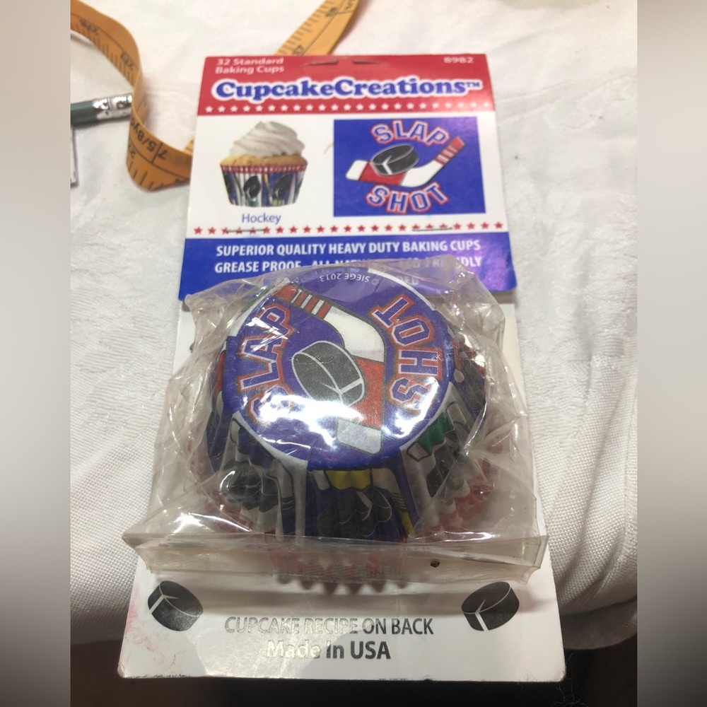 Hockey themed Baking Cups Cupcakecreations 32 count standard